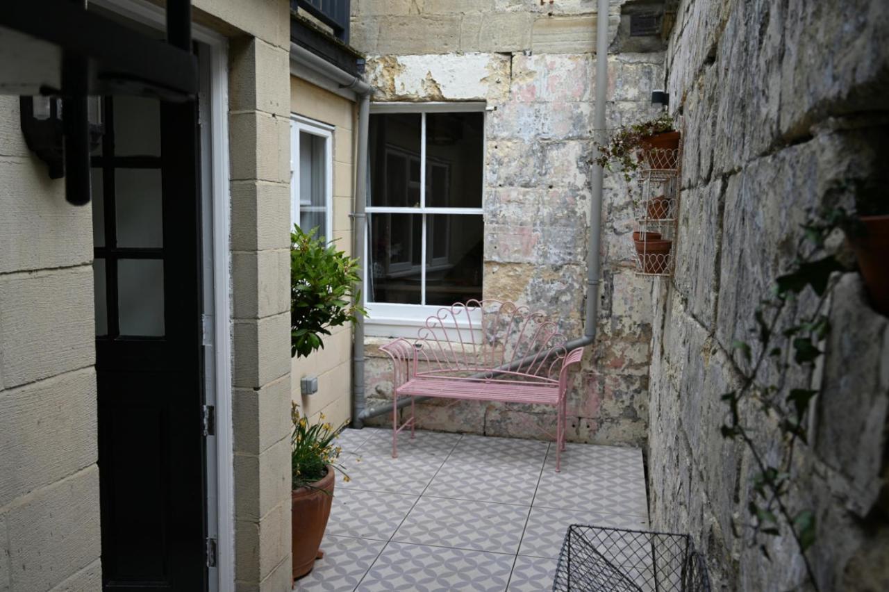Charming Georgian Cottage With Private Sun Terrace Bath Exterior foto